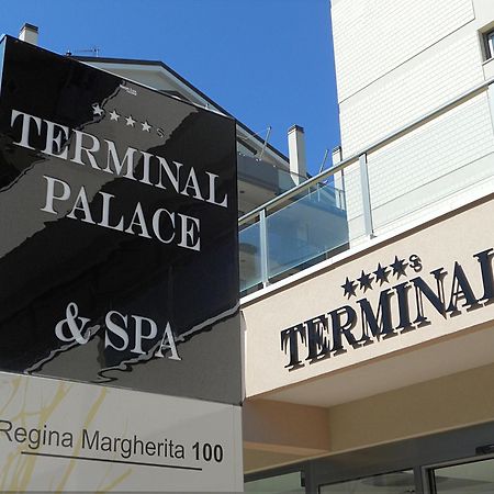 Terminal Palace & Spa Римини Екстериор снимка