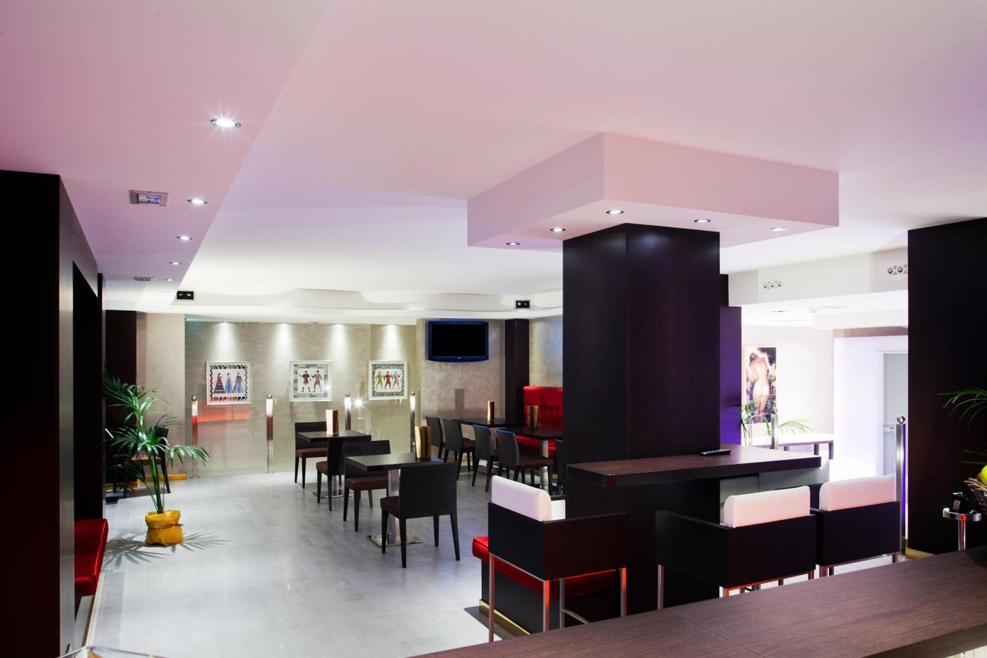 Terminal Palace & Spa Римини Екстериор снимка