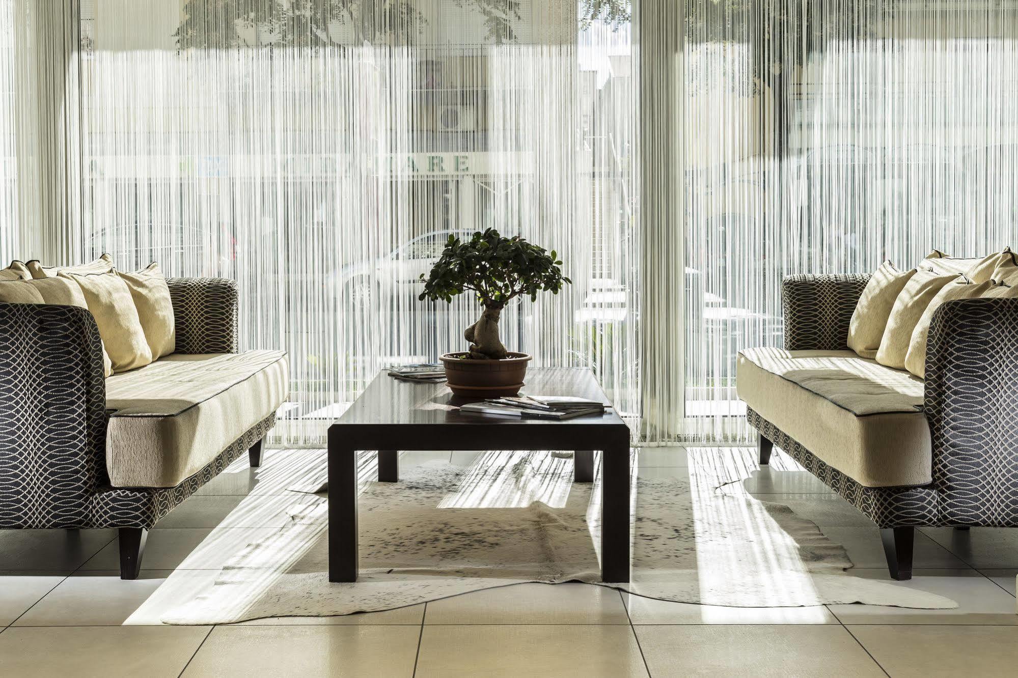 Terminal Palace & Spa Римини Екстериор снимка